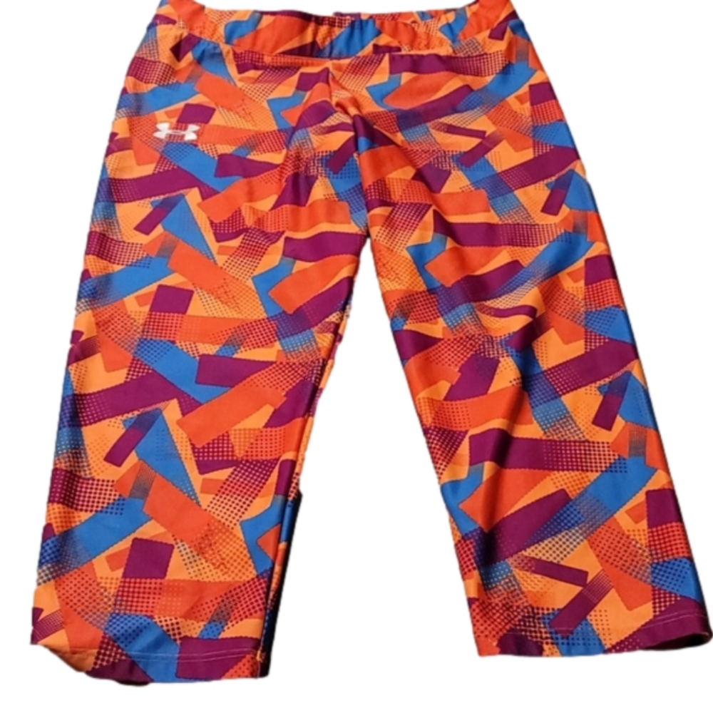 UNDER ARMOUR capri leggings Activewear size Medium Excellent preworn condition